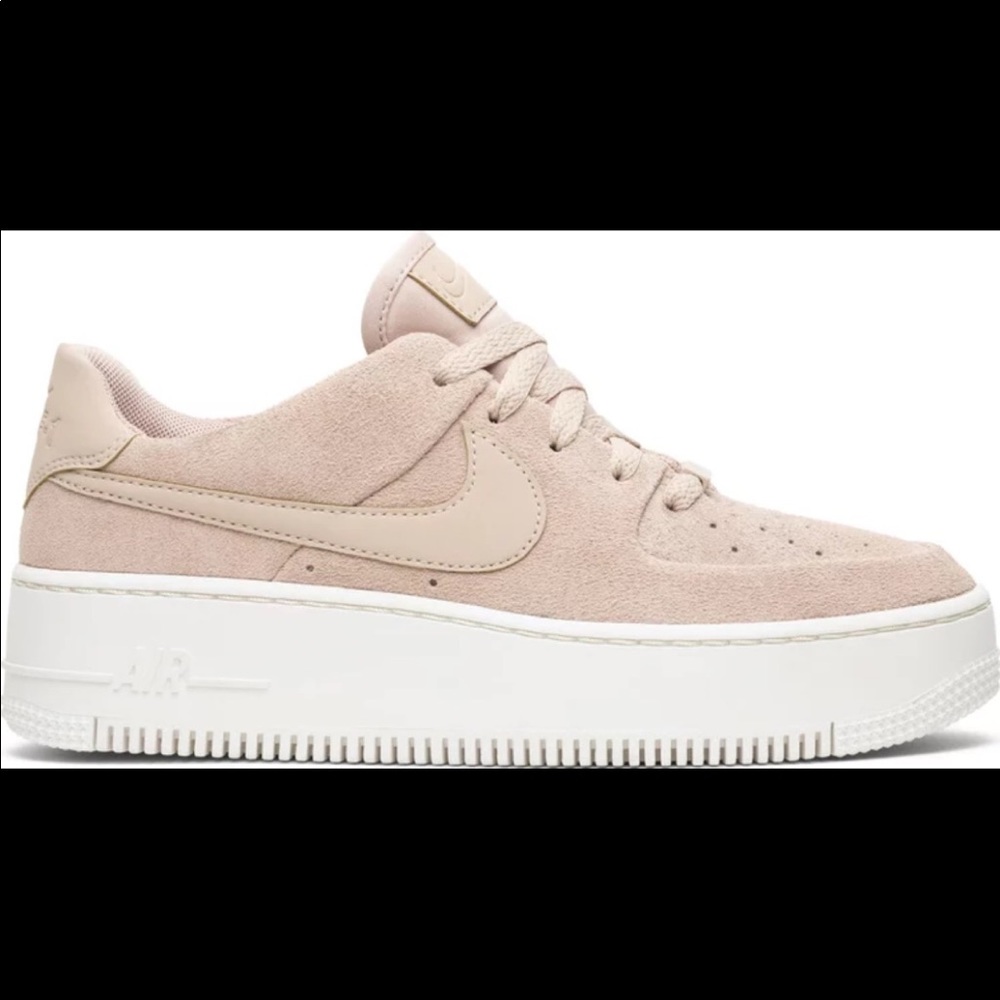 Nike Particle Beige Air Force 1 Sage Low